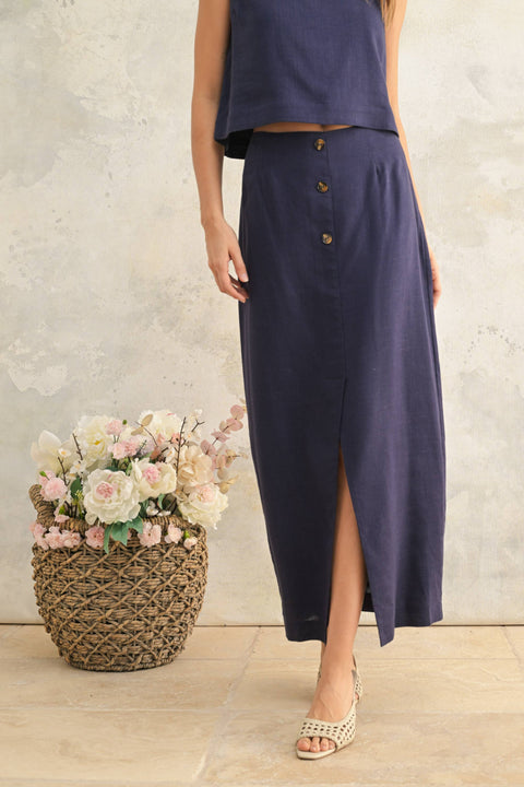 BUTTON AND SLIT FRONT LONG SKIRT