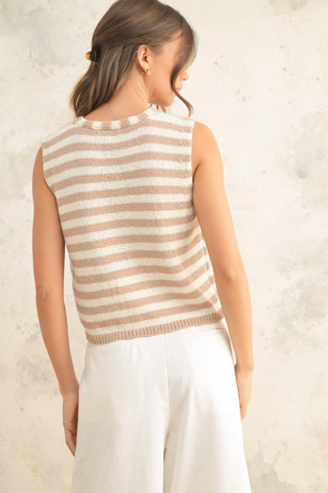 LIGHT WEIGHT HOOK AND EYE CLOSURE STRIPED VEST