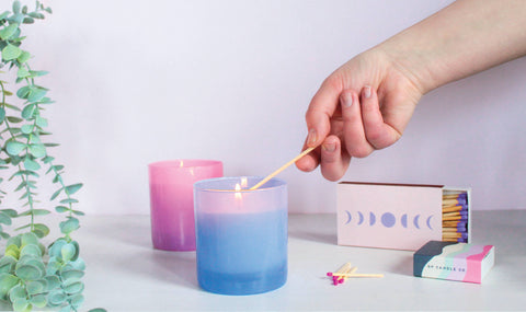 Flora 9 oz. Hue Candle (Wild Orchid)