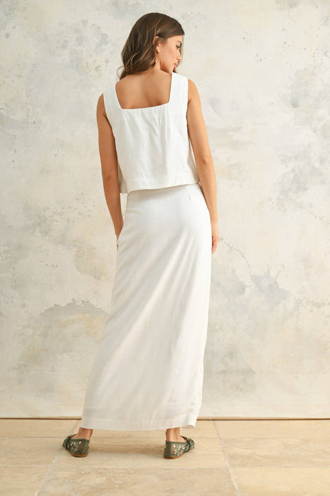 BUTTON AND SLIT FRONT LONG SKIRT